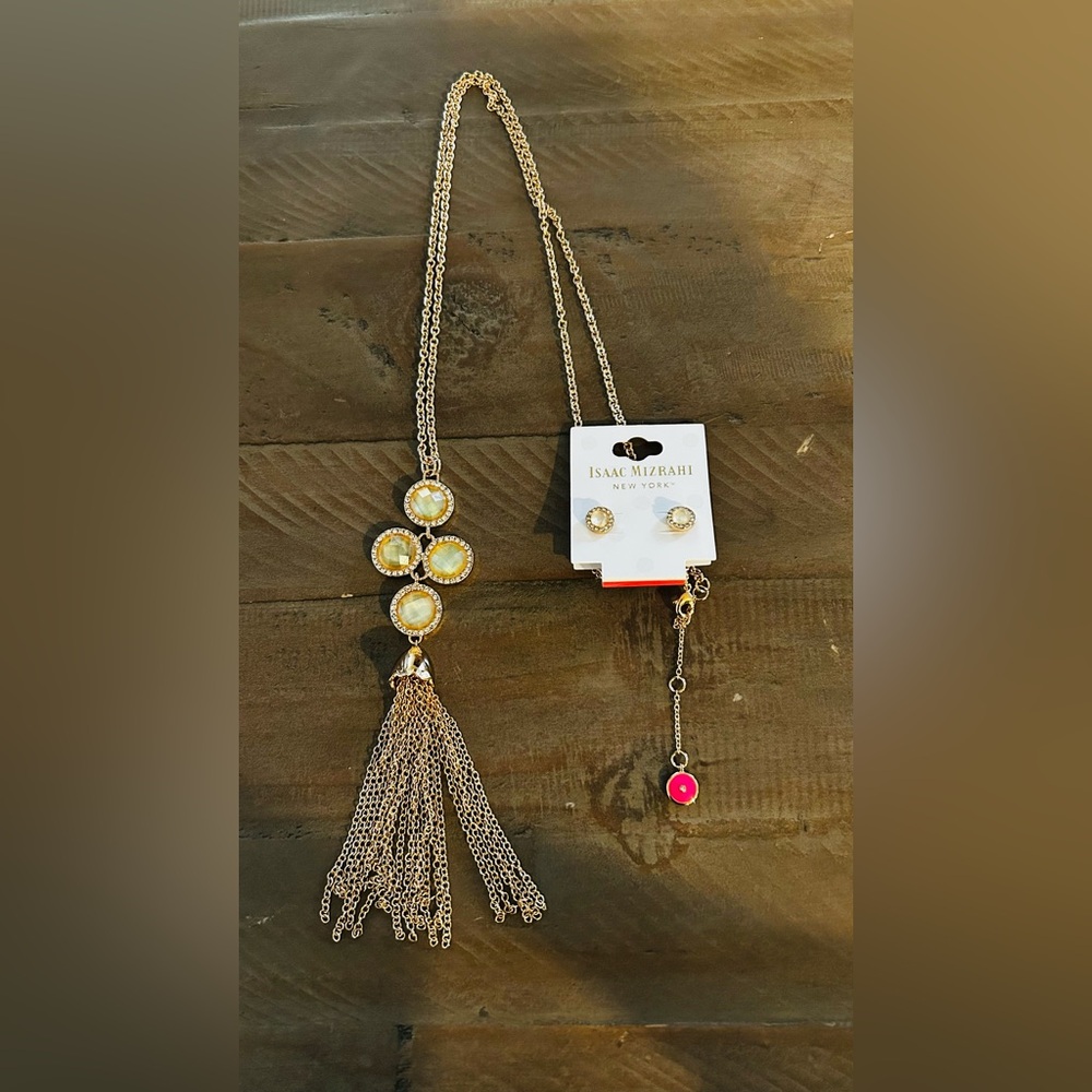 - Isaac Mizrahi Gold Earrings and Gold necklace set.
Both earrings and‎ nec…